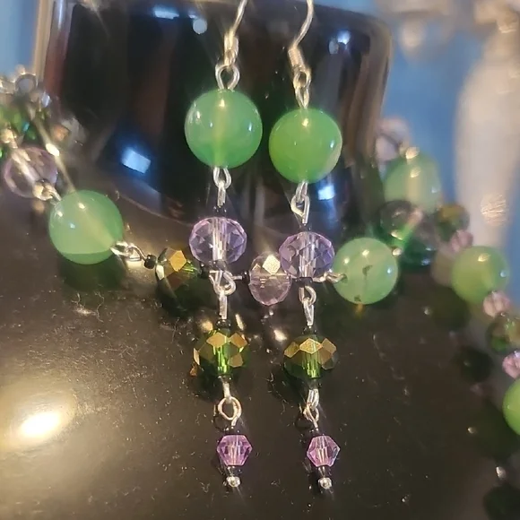 NWOT,Elegant Green Agate, AB Crystal  Purple Beaded Necklace Set - Picture 4 of 14